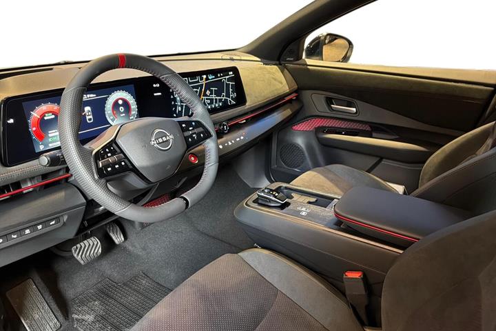 Grå Nissan Ariya fra 2026