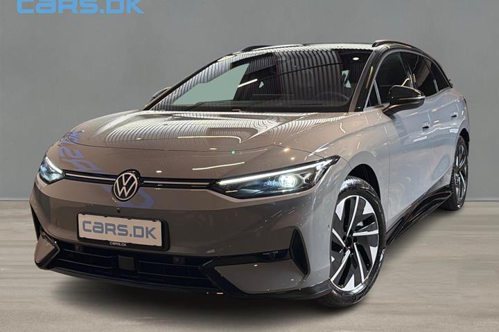 Grå VW ID.7 fra 2026 set udefra