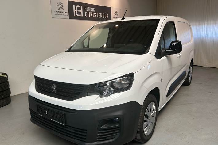 Hvid Peugeot e-Partner fra 2021