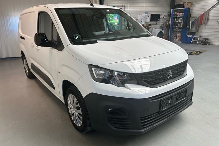 Hvid Peugeot e-Partner fra 2021