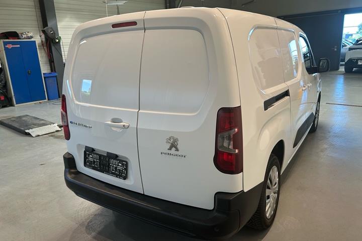 Hvid Peugeot e-Partner fra 2021
