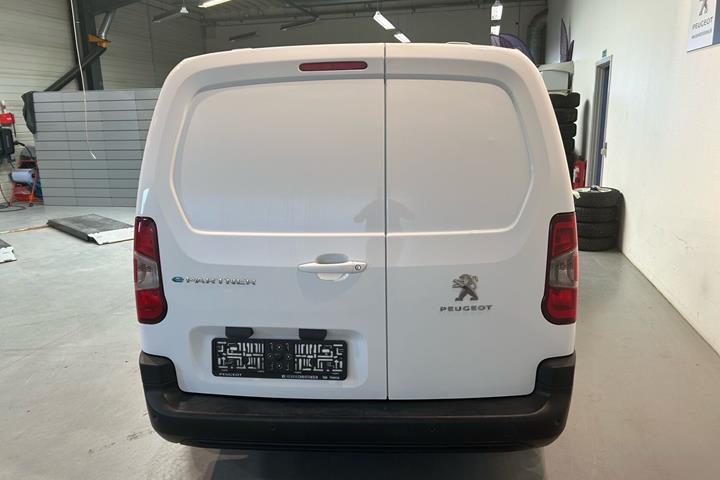 Hvid Peugeot e-Partner fra 2021