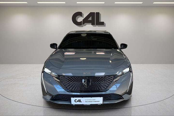 Grå Peugeot E-308 fra 2023