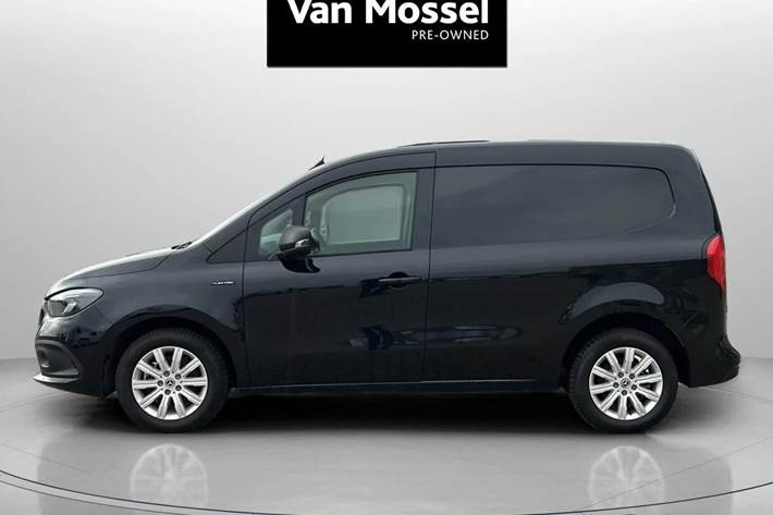Sort Mercedes eCitan fra 2024
