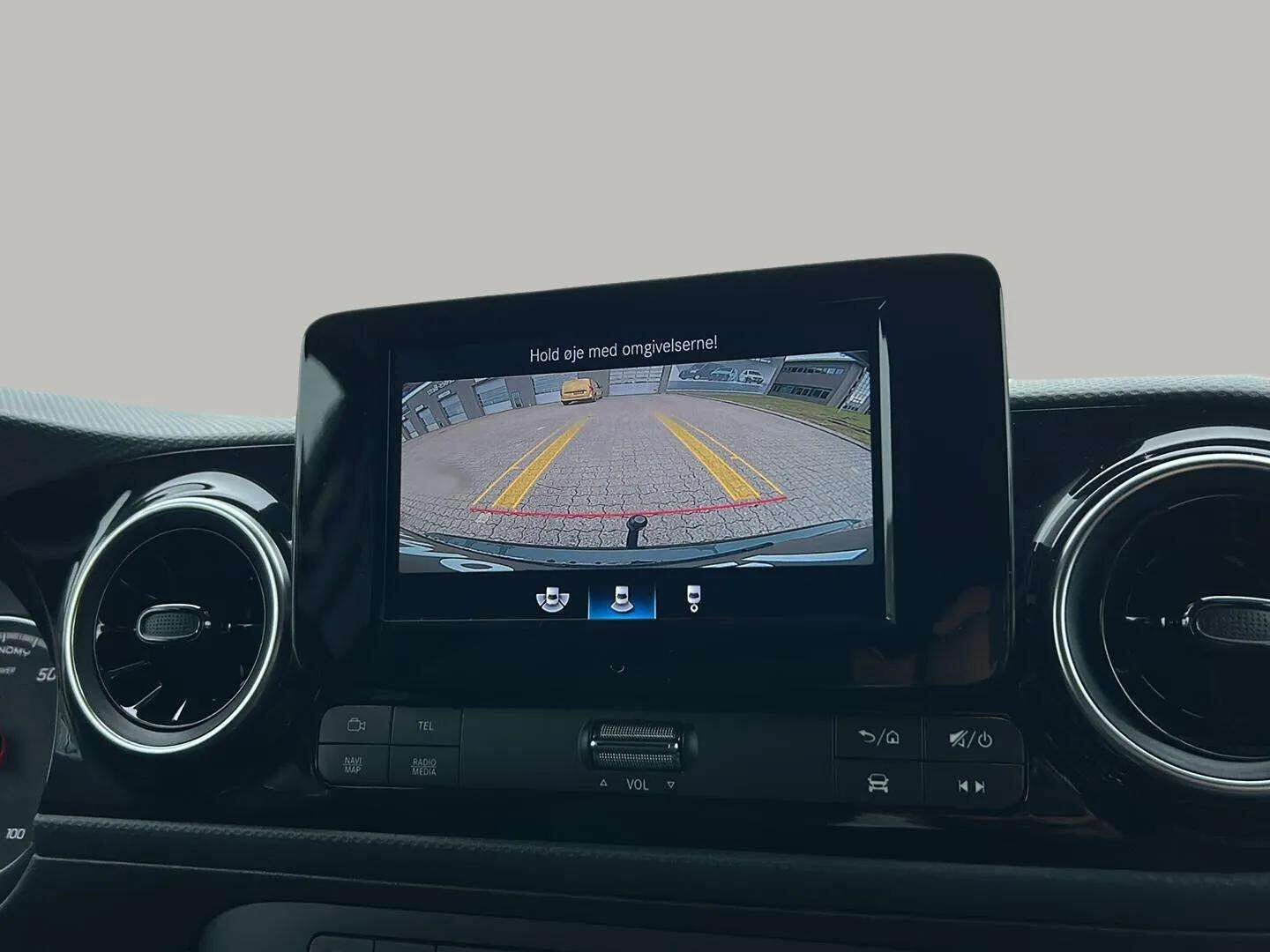 Sort Mercedes eCitan fra 2024