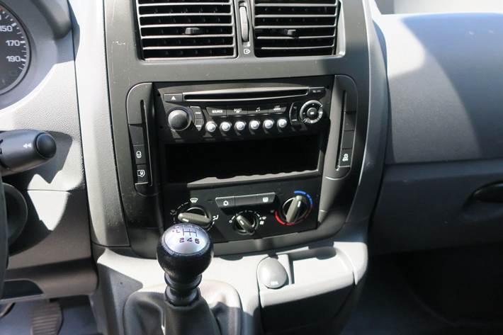 Hvid Peugeot Expert fra 2015
