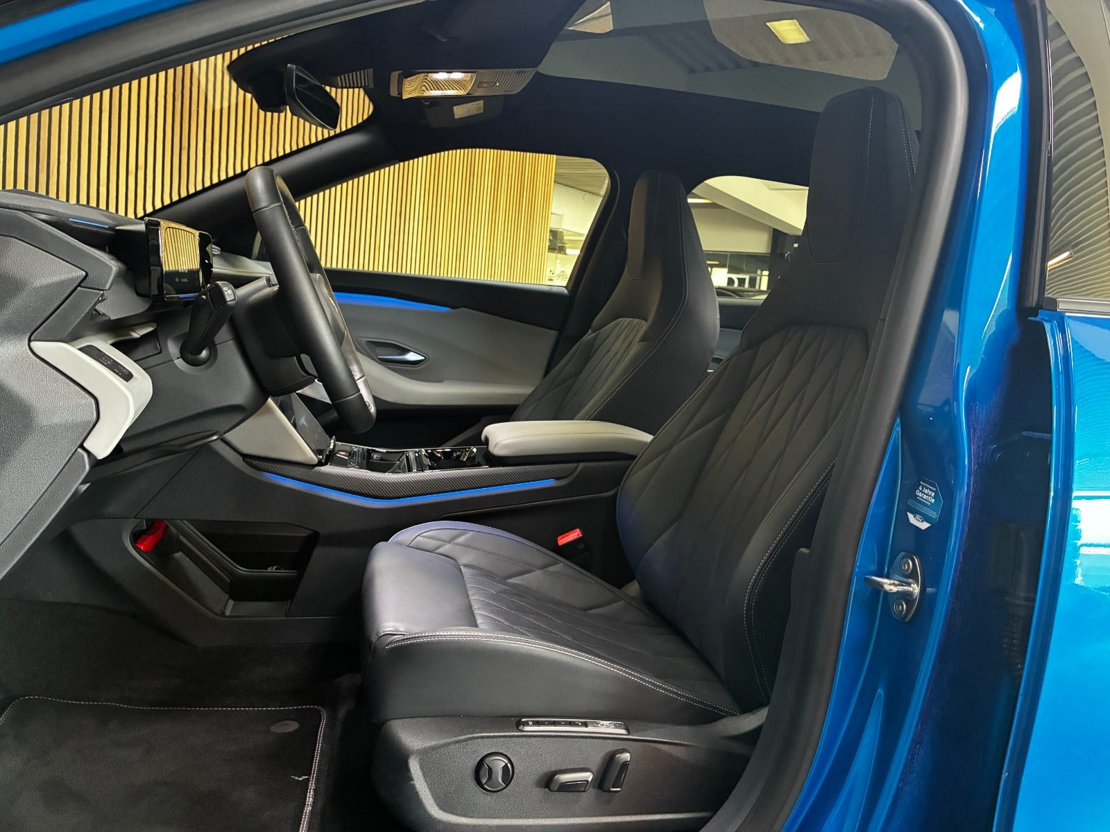 Blå Ford Capri fra 2025