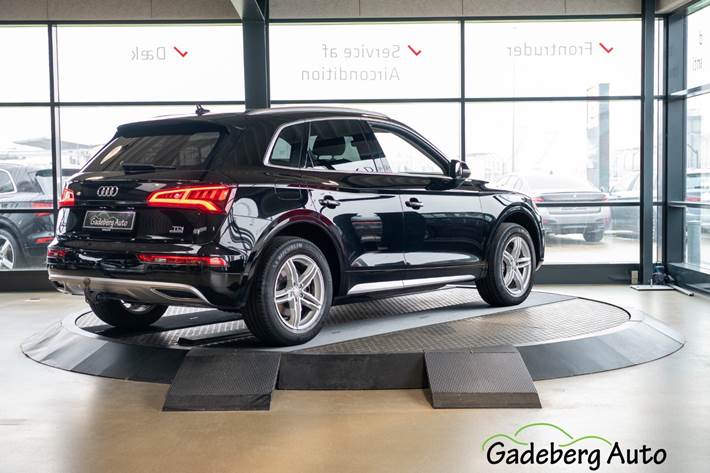 Sort Audi Q5 fra 2017