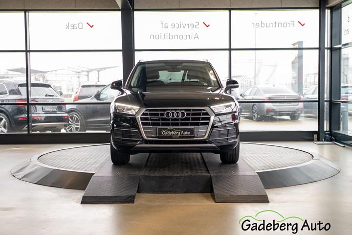 Sort Audi Q5 fra 2017