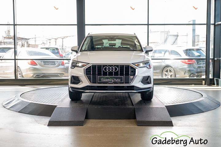Hvid Audi Q3 fra 2019