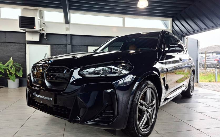 BMW iX3 Charged M-Sport