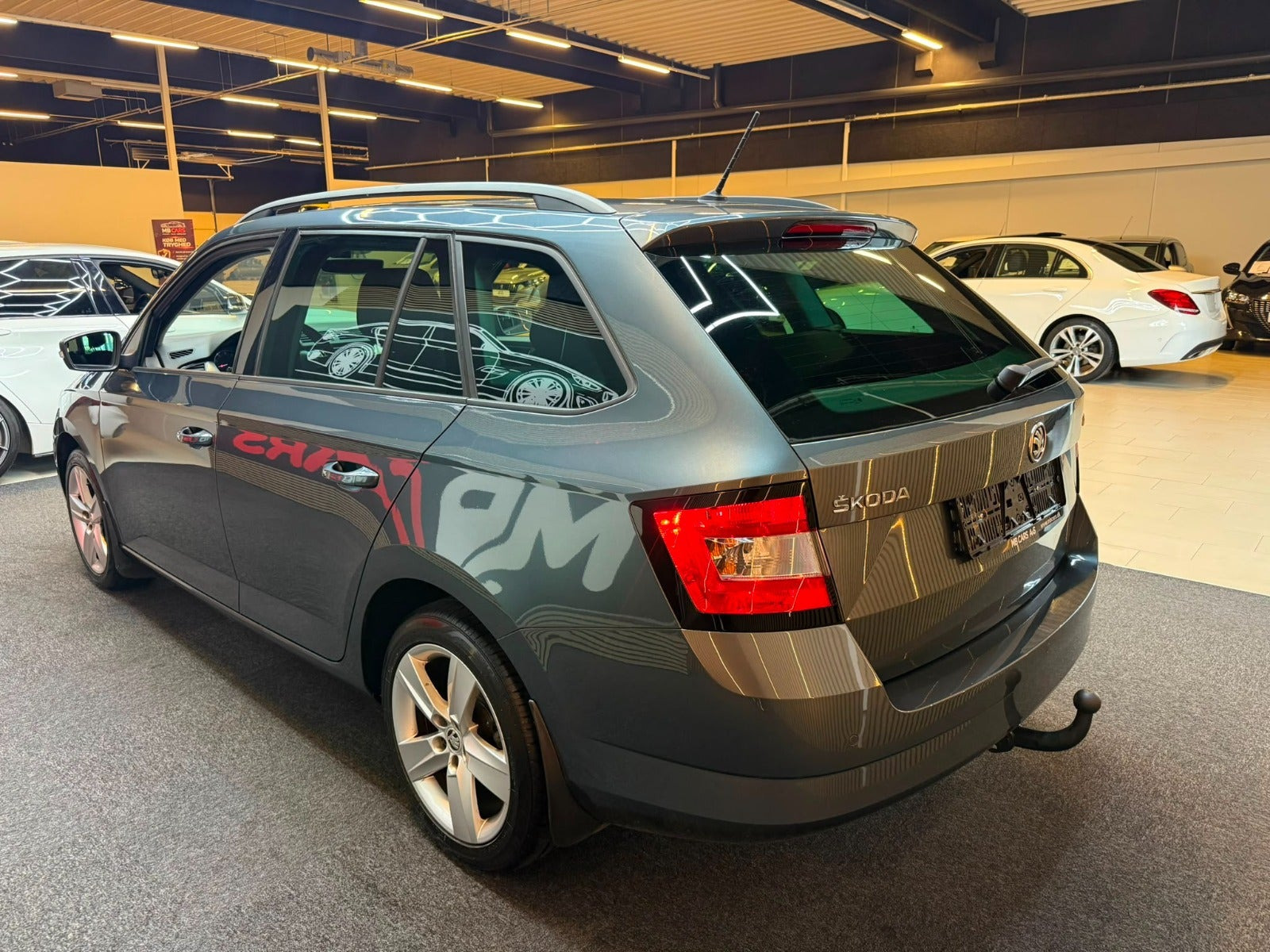 Grå Skoda Fabia fra 2018
