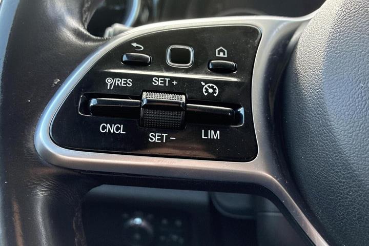Hvid Mercedes Citan 110 fra 2023