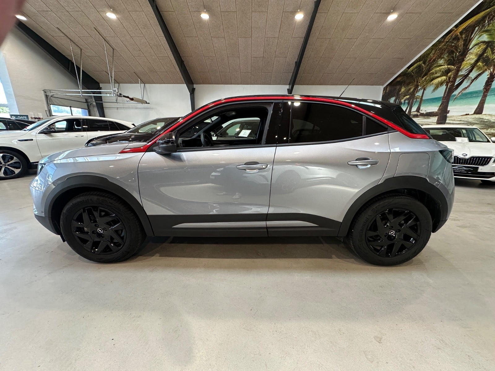 Grå Opel Mokka-e fra 2024