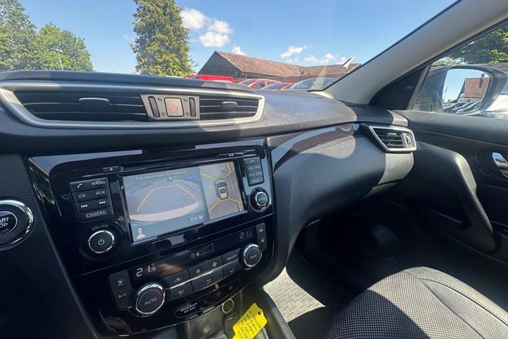 undefined Nissan Qashqai fra 2014