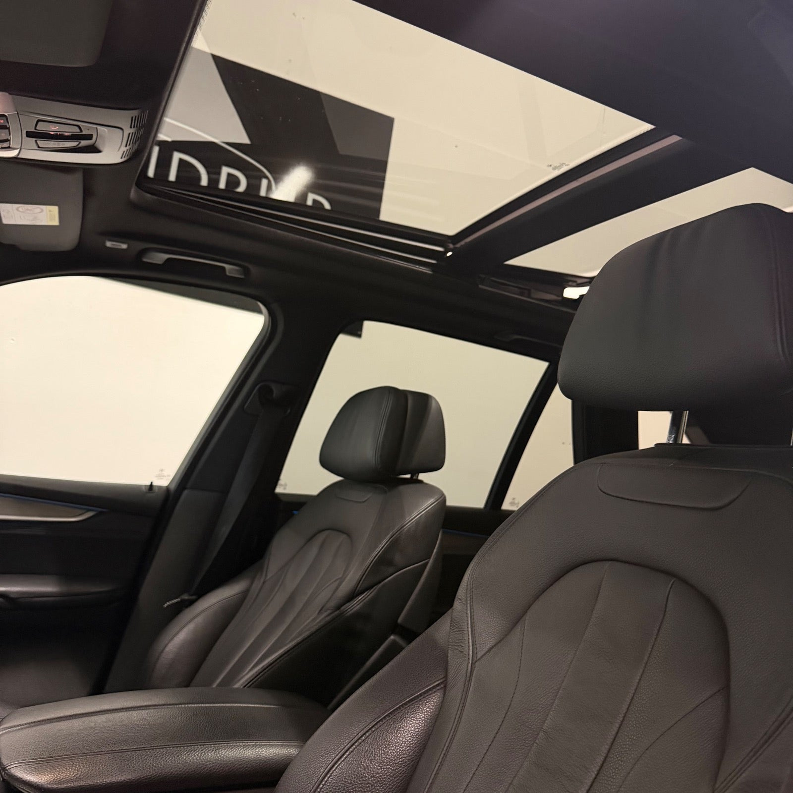 Sort BMW X5 fra 2015