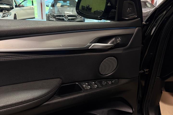 Sort BMW X5 fra 2015