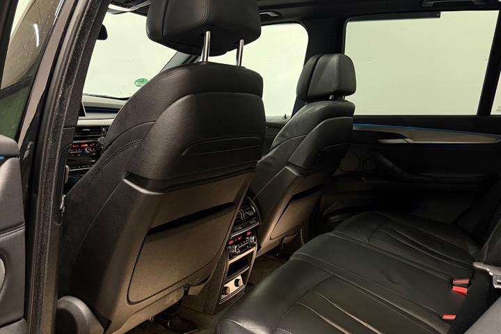 Sort BMW X5 fra 2015