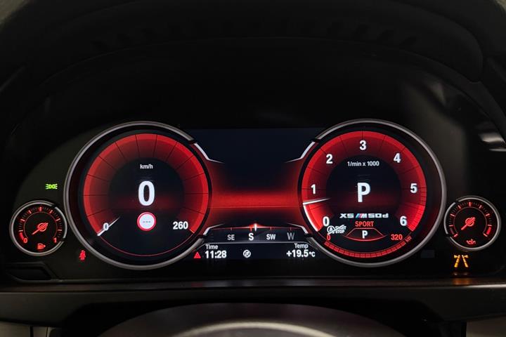 Sort BMW X5 fra 2015