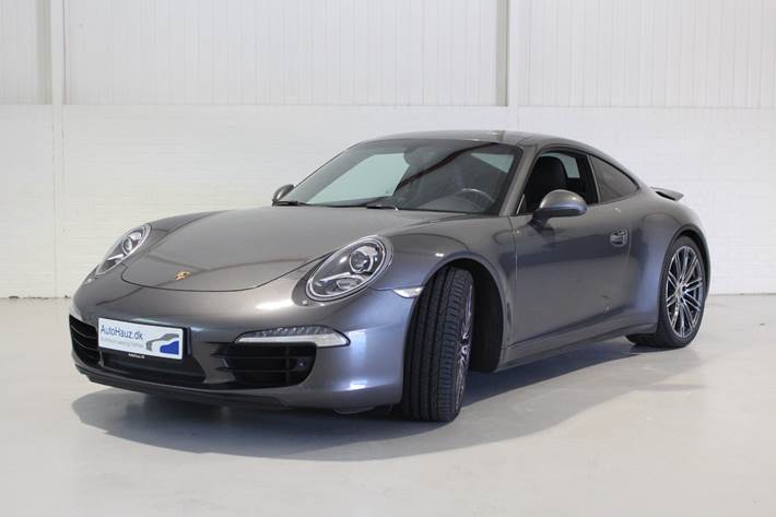 Grå Porsche 911 Carrera 4S fra 2013
