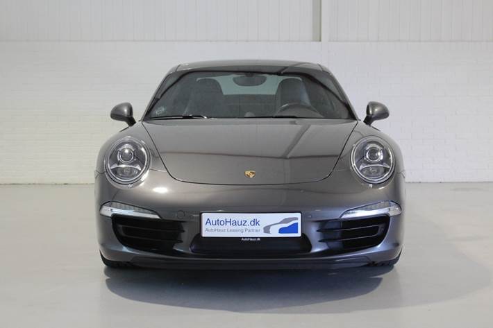 Grå Porsche 911 Carrera 4S fra 2013