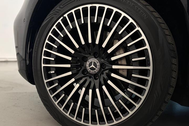 Sort Mercedes EQC400 fra 2021