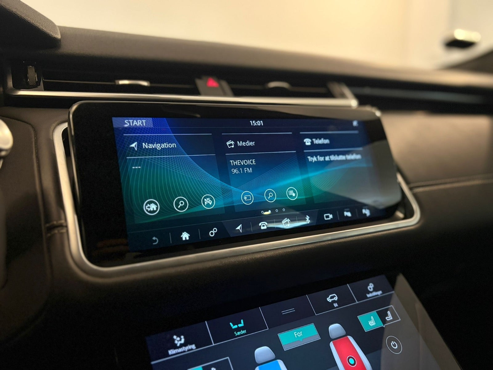 Sort Land Rover Range Rover Velar fra 2018