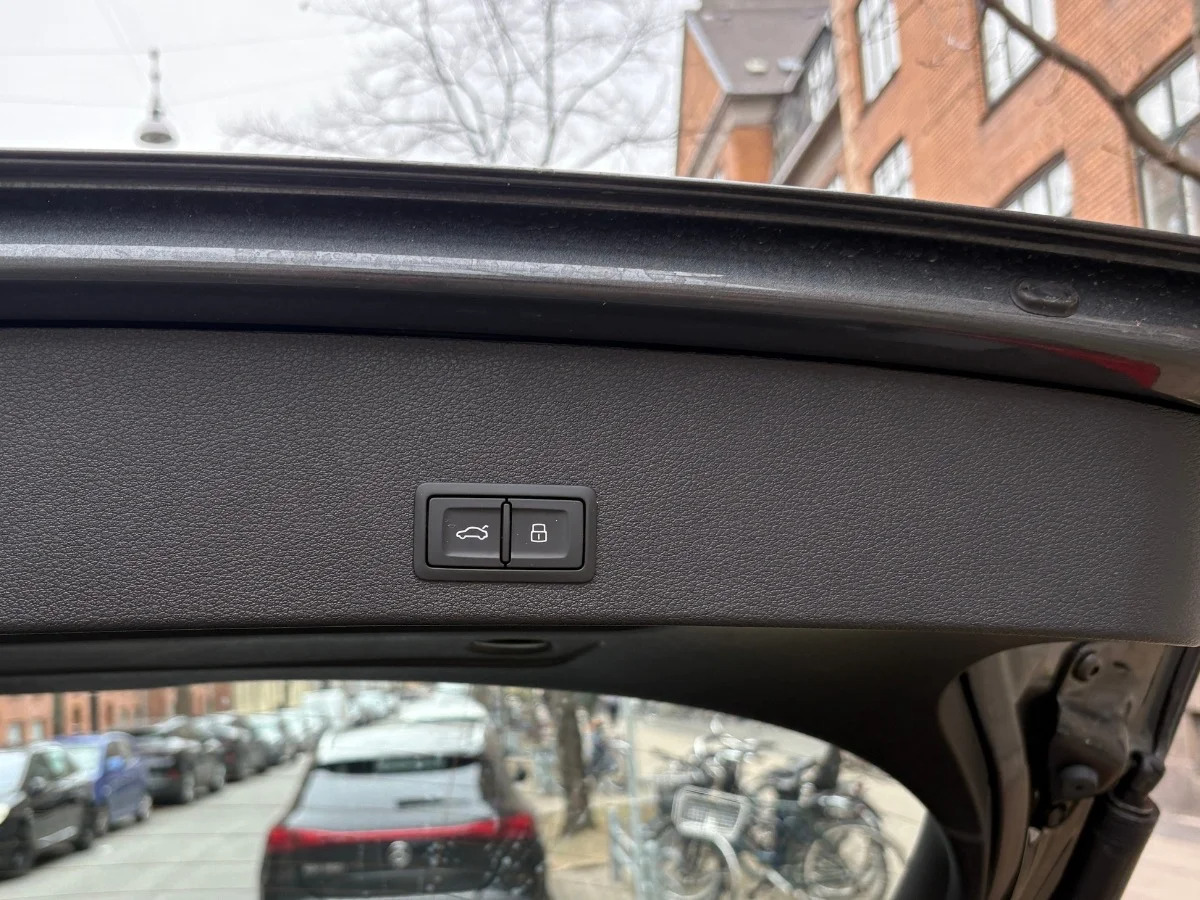 Grå Audi Q2 fra 2026