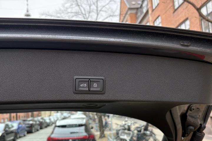 Grå Audi Q2 fra 2026