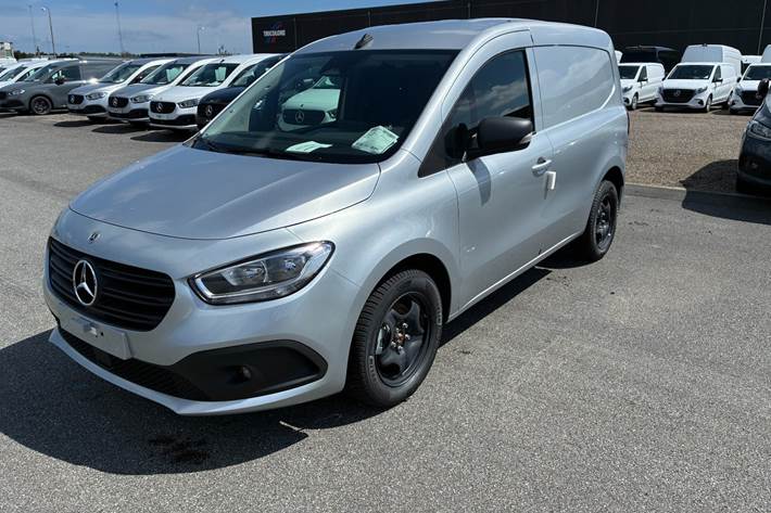 Sølv Mercedes Citan 112 fra 2026