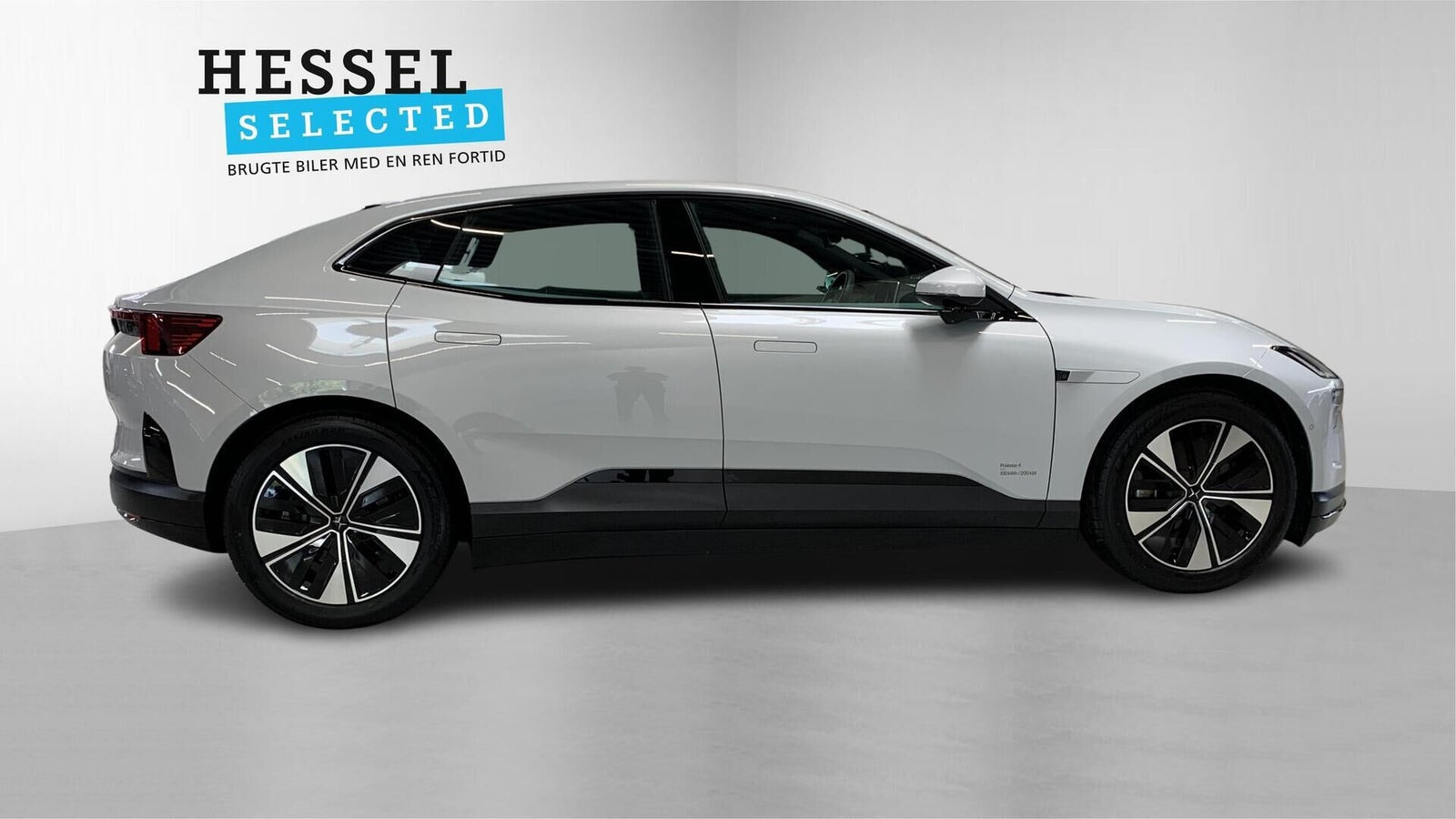 Hvid Polestar 4 fra 2026