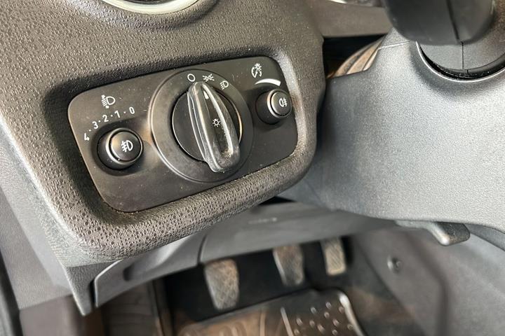 Blå Ford Fiesta fra 2014