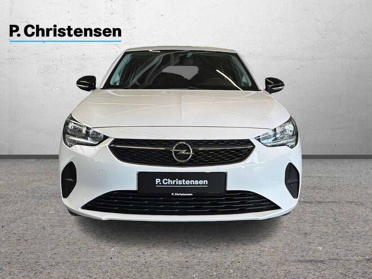 Hvid Opel Corsa fra 2023