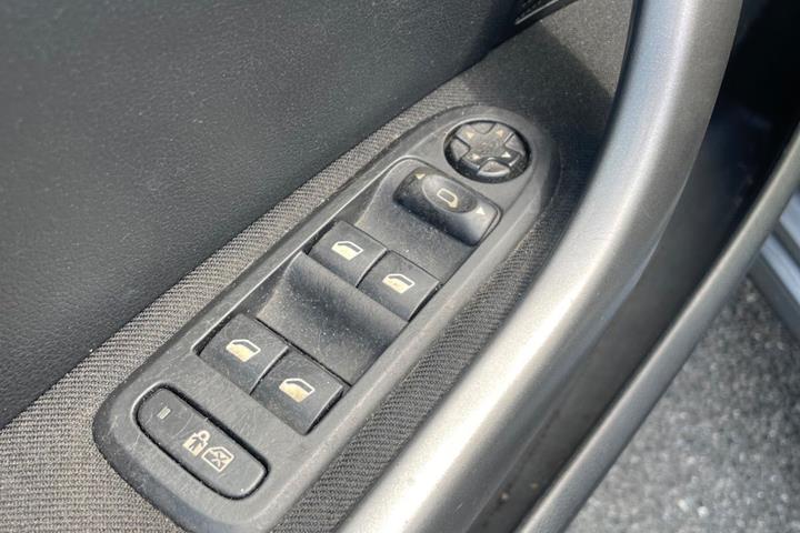 undefined Peugeot 308 fra 2008
