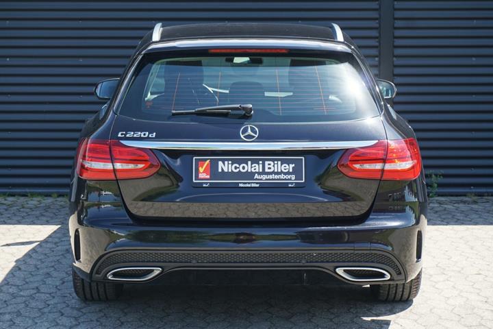 Sort Mercedes C220 d fra 2017