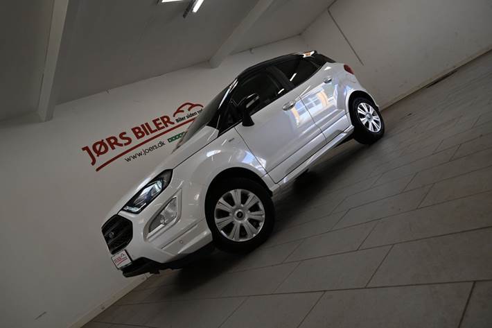 Hvid Ford EcoSport fra 2018 set udefra