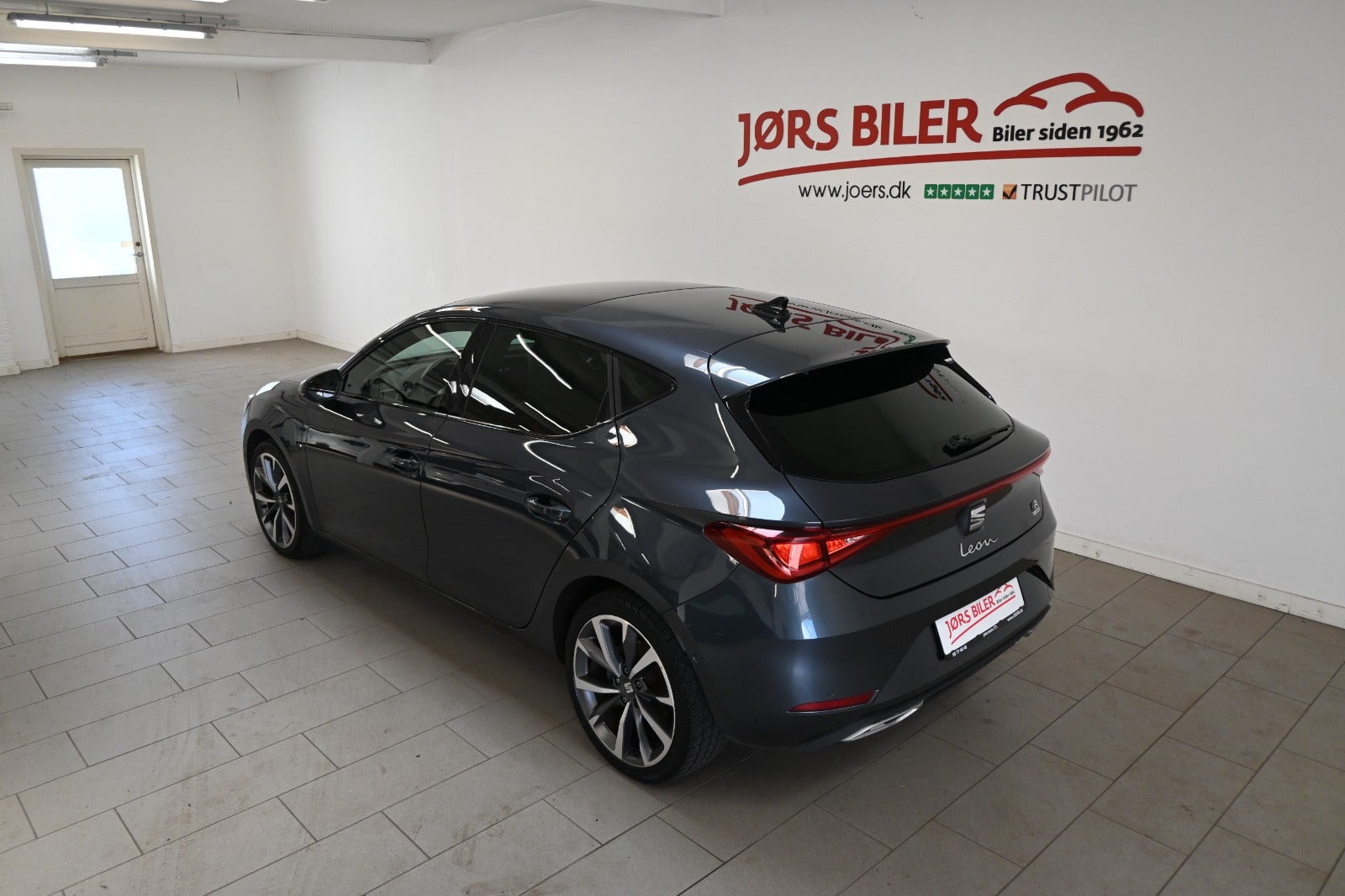 Grå Seat Leon fra 2021