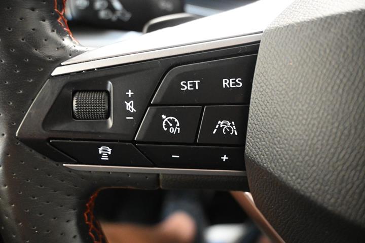 Grå Seat Leon fra 2021