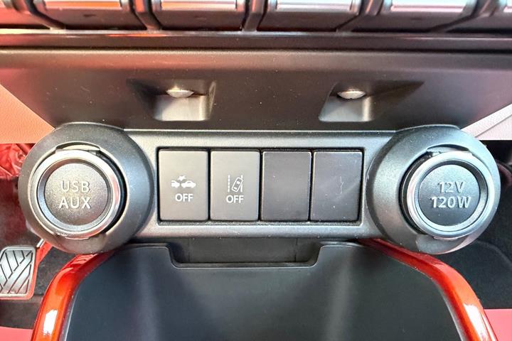 Grå Suzuki Ignis fra 2017