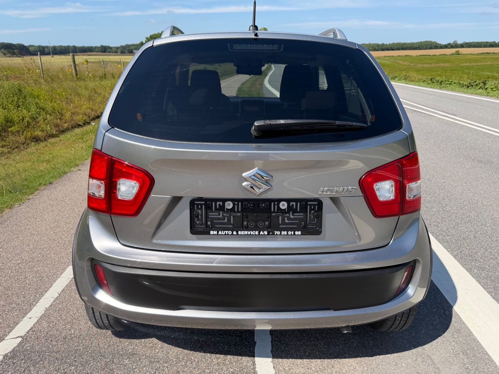 Grå Suzuki Ignis fra 2017