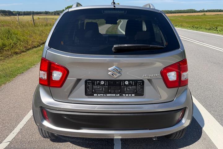 Grå Suzuki Ignis fra 2017