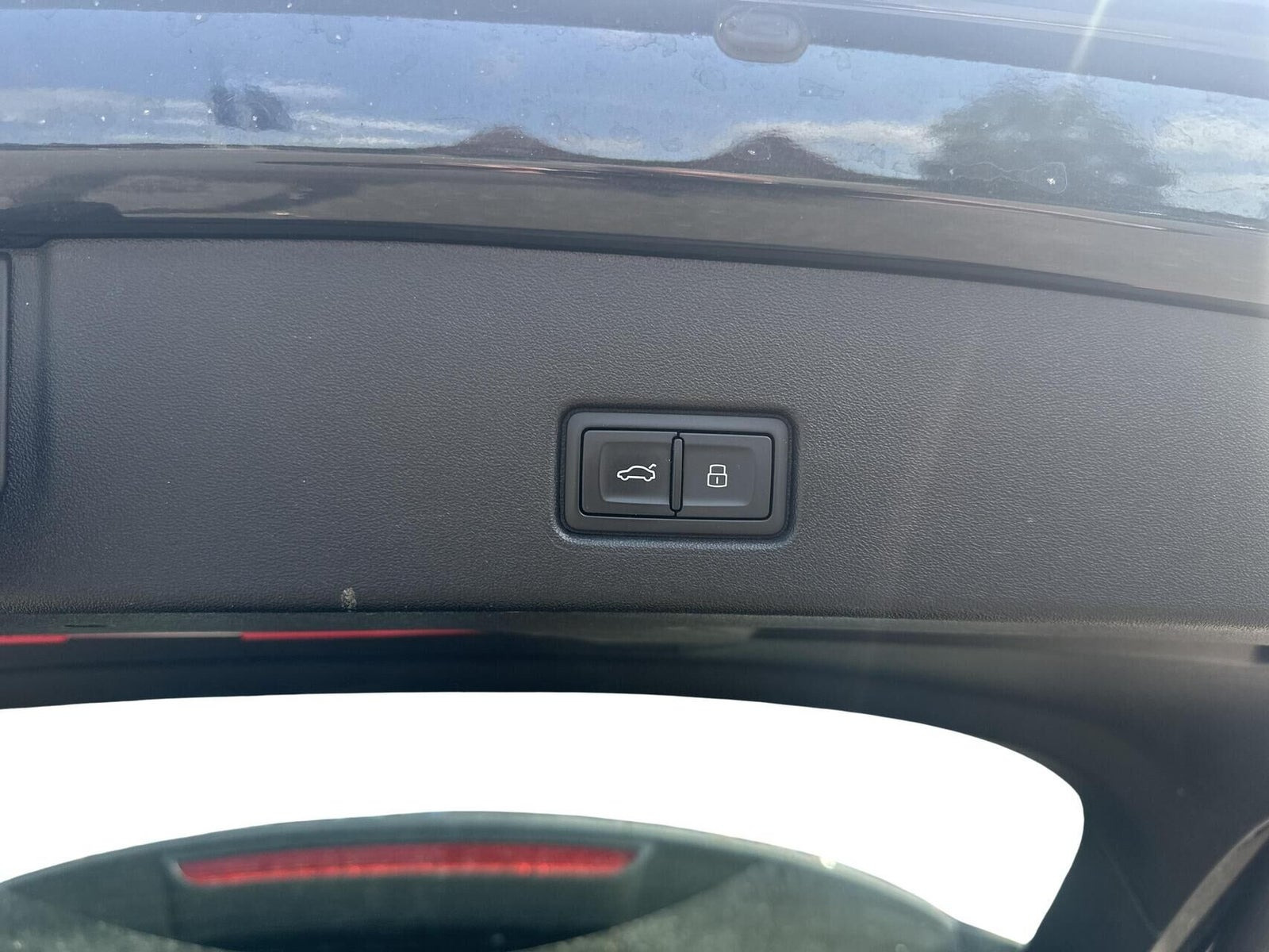 Sort Audi Q4 e-tron fra 2024