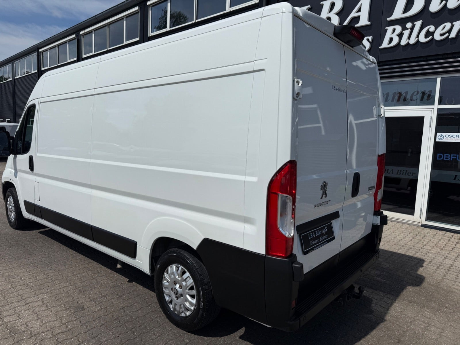 Hvid Peugeot Boxer 333 fra 2021