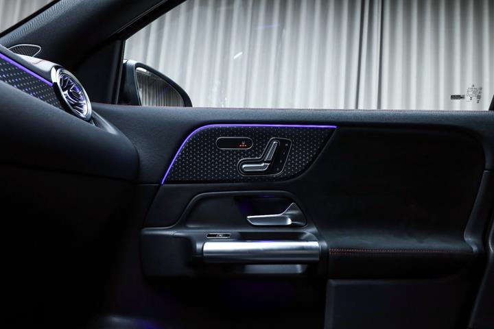 Sort Mercedes EQA250+ fra 2026