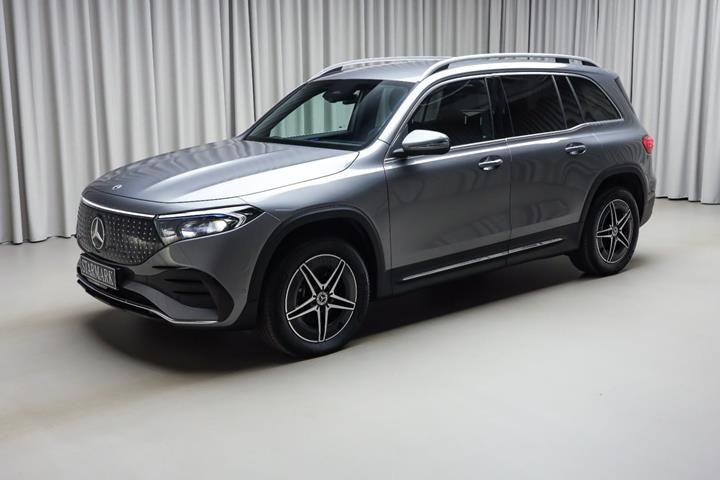 Grå Mercedes EQB250+ fra 2025