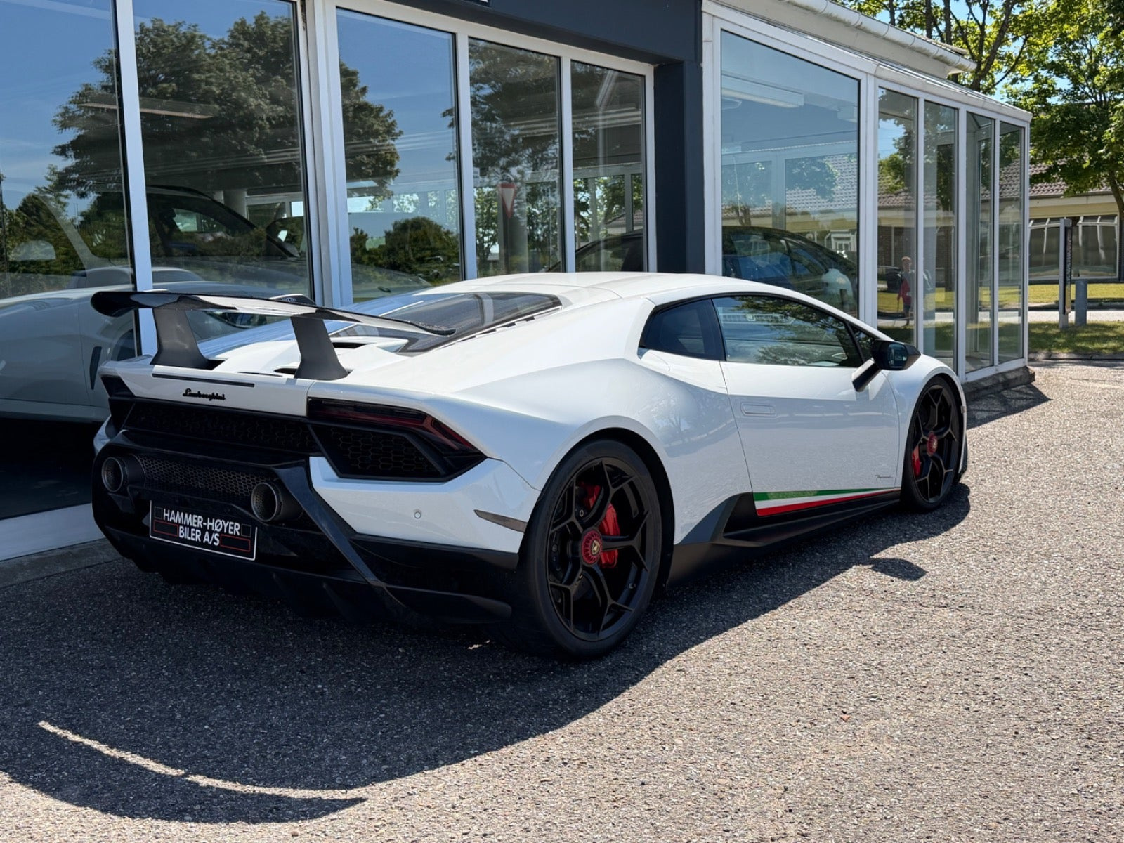 Hvid Lamborghini Huracan fra 2019