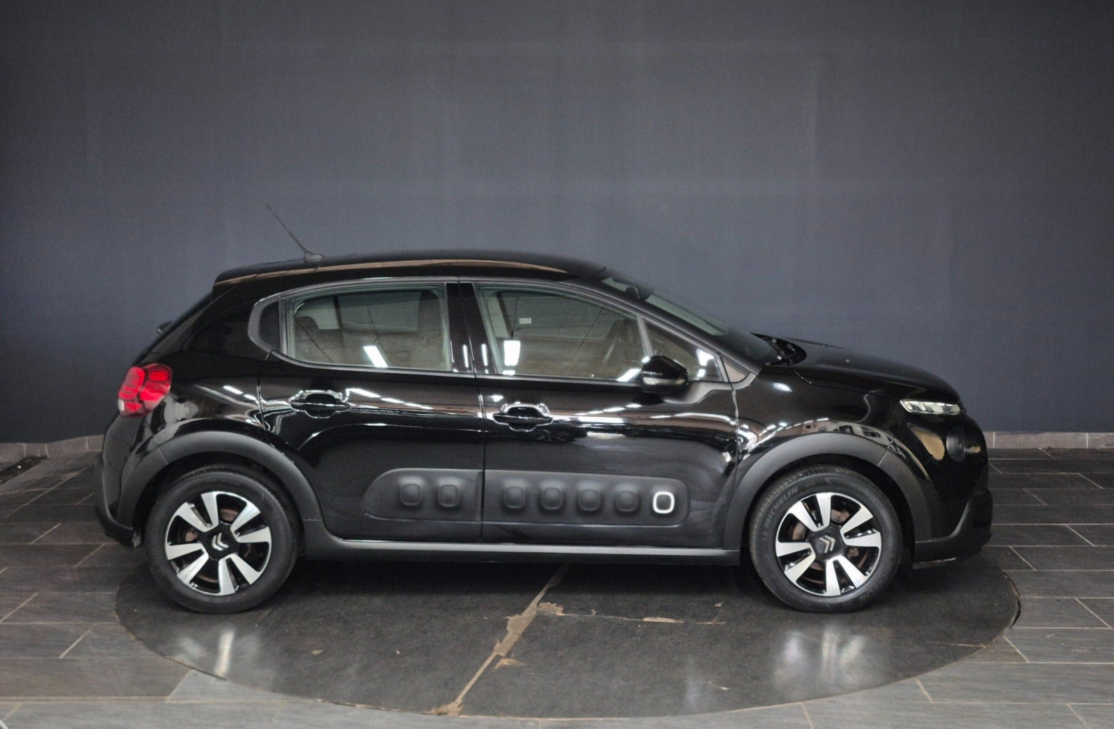 Sort Citroën C3 fra 2018