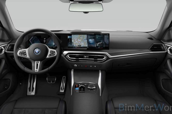 Blå BMW i4 fra 2023