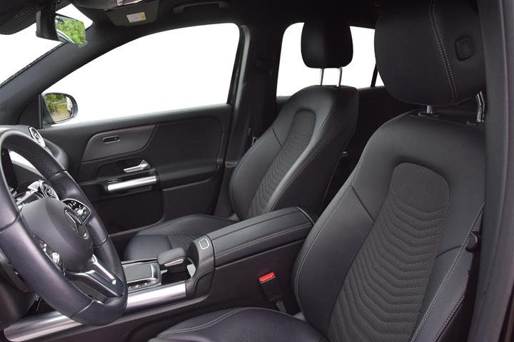 Sort Mercedes EQA 250 fra 2023