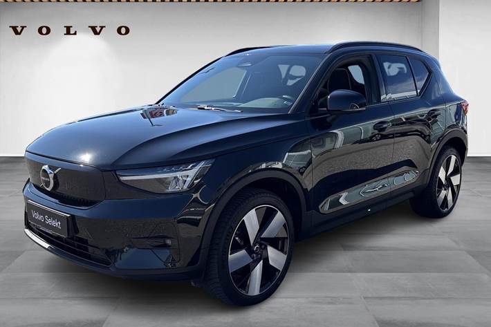 Sort Volvo XC40 fra 2022